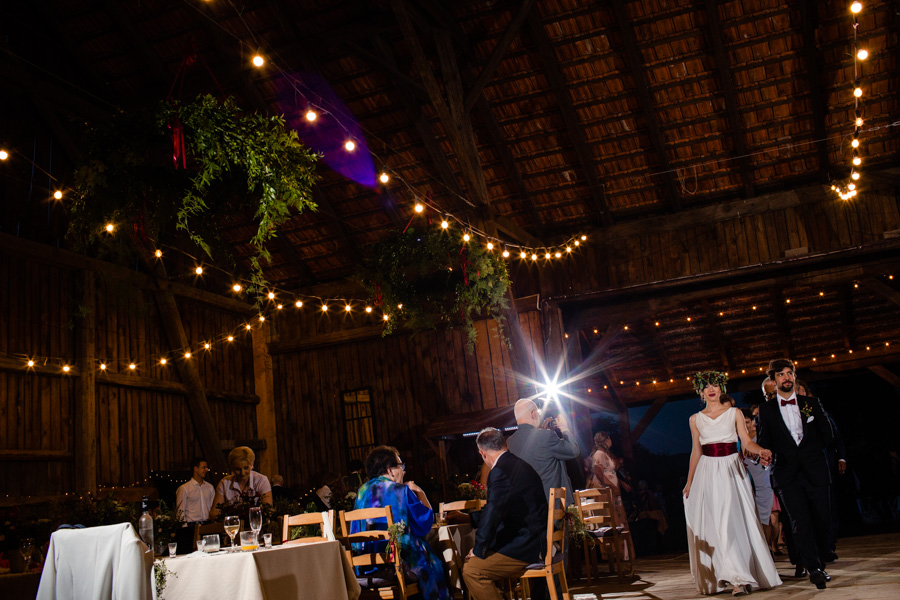 the wedding barn